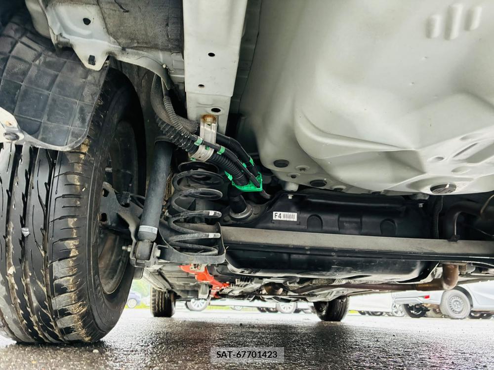 Toyota COROLLA AXIO 2019-07 7605441-31