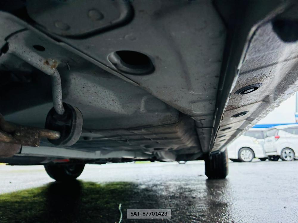 Toyota COROLLA AXIO 2019-07 7605441-32