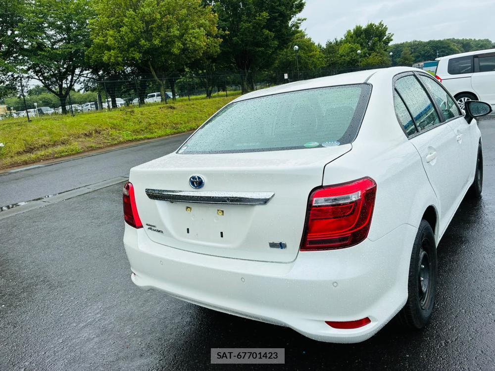 Toyota COROLLA AXIO 2019-07 7605441-4
