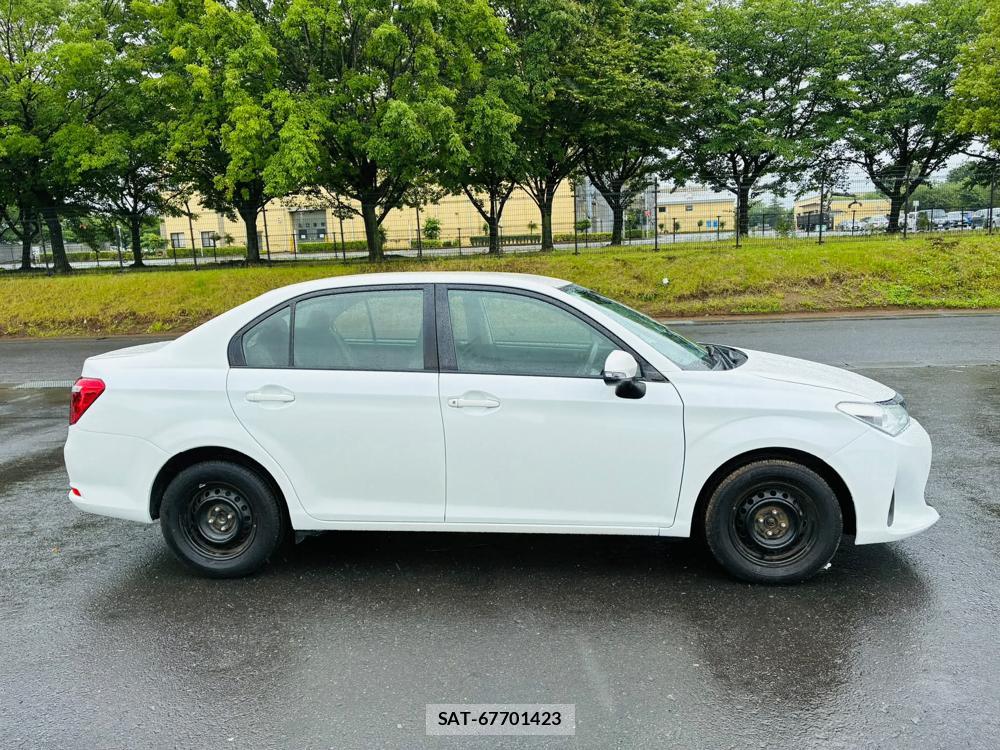Toyota COROLLA AXIO 2019-07 7605441-5