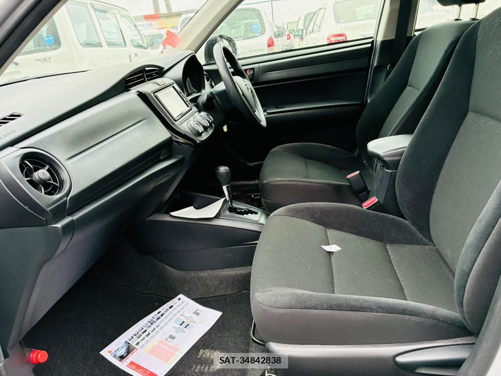 Toyota COROLLA AXIO 2019-06 7382732-10
