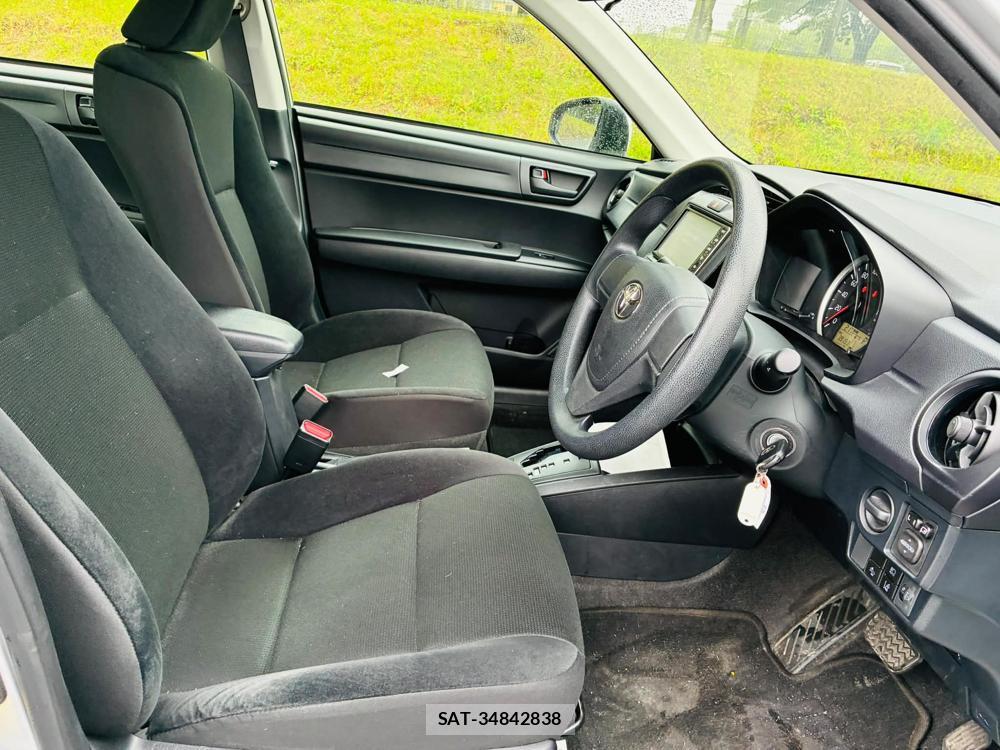 Toyota COROLLA AXIO 2019-06 7382732-11