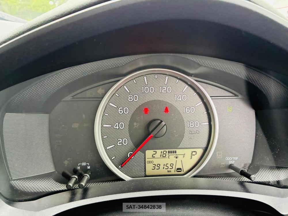 Toyota COROLLA AXIO 2019-06 7382732-15