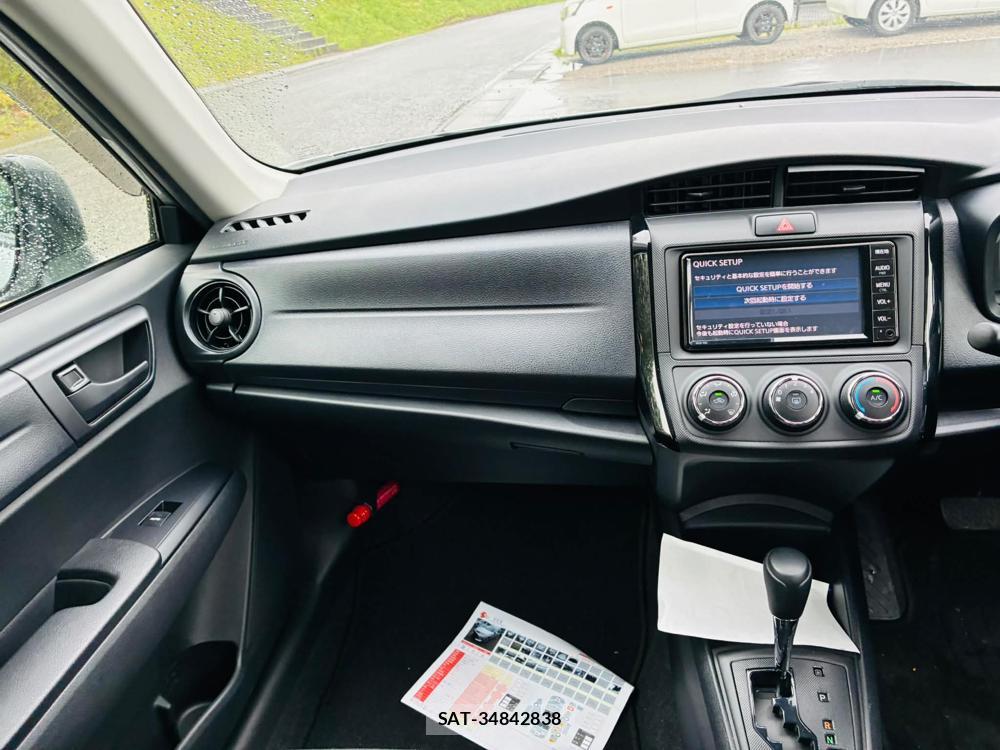 Toyota COROLLA AXIO 2019-06 7382732-17