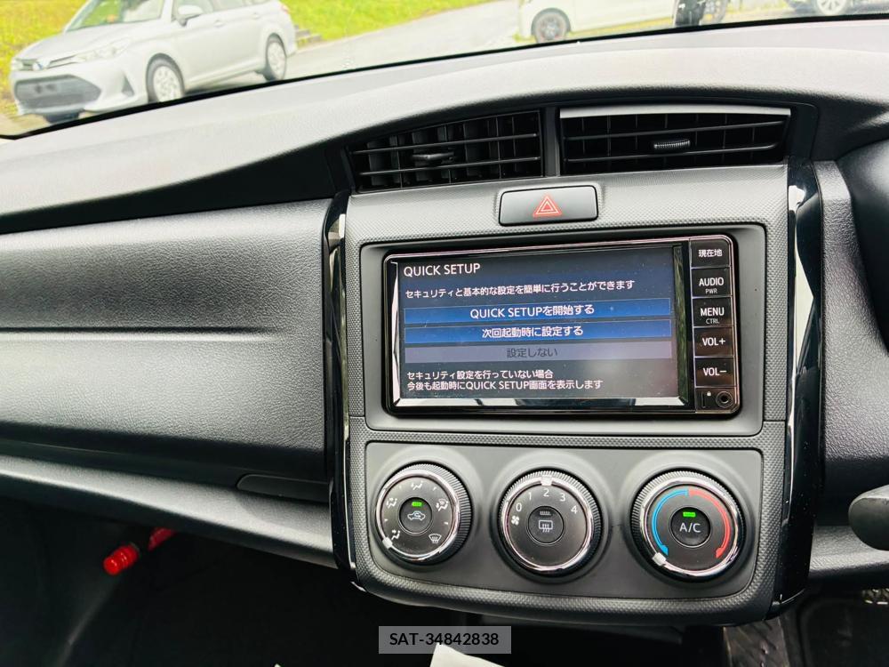Toyota COROLLA AXIO 2019-06 7382732-19