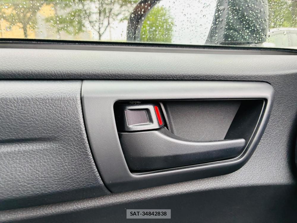 Toyota COROLLA AXIO 2019-06 7382732-23