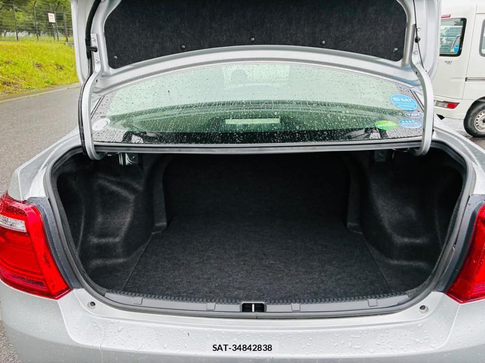 Toyota COROLLA AXIO 2019-06 7382732-25