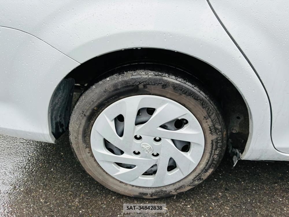 Toyota COROLLA AXIO 2019-06 7382732-27