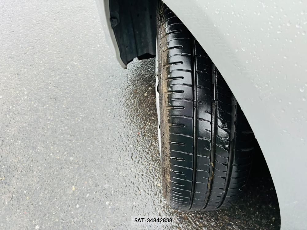 Toyota COROLLA AXIO 2019-06 7382732-31