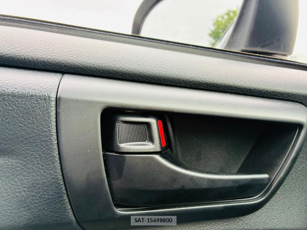 Toyota COROLLA AXIO 2019-05 7634463-23