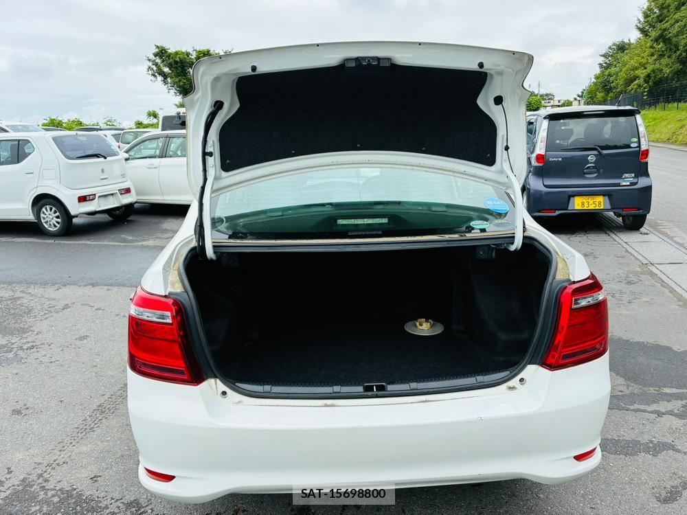 Toyota COROLLA AXIO 2019-05 7634463-26