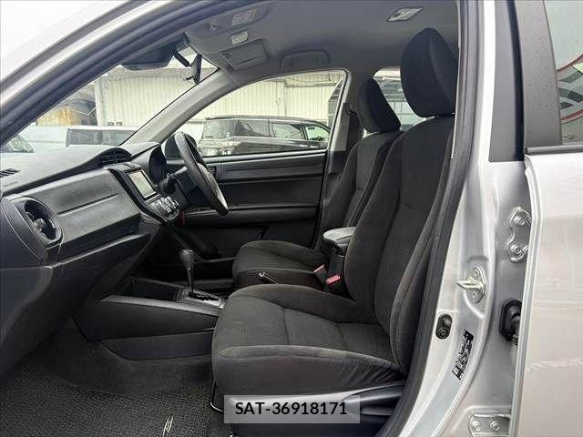 Toyota COROLLA AXIO 2018-09 7721954-16