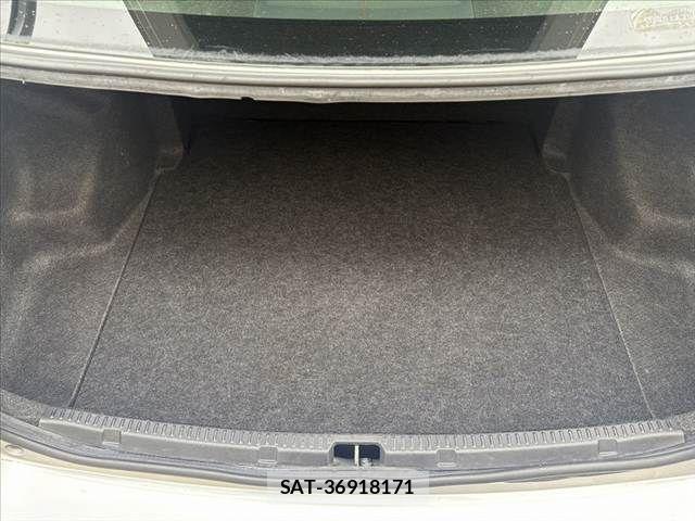 Toyota COROLLA AXIO 2018-09 7721954-19