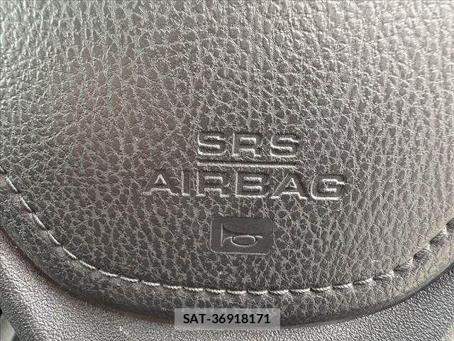 Toyota COROLLA AXIO 2018-09 7721954-23