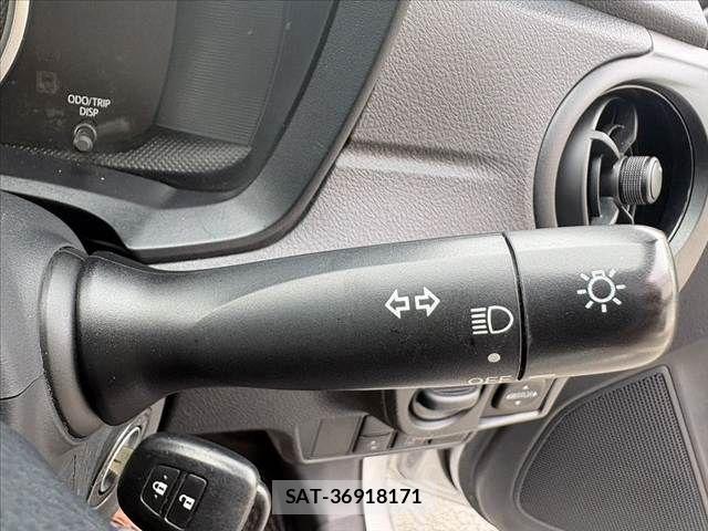 Toyota COROLLA AXIO 2018-09 7721954-24
