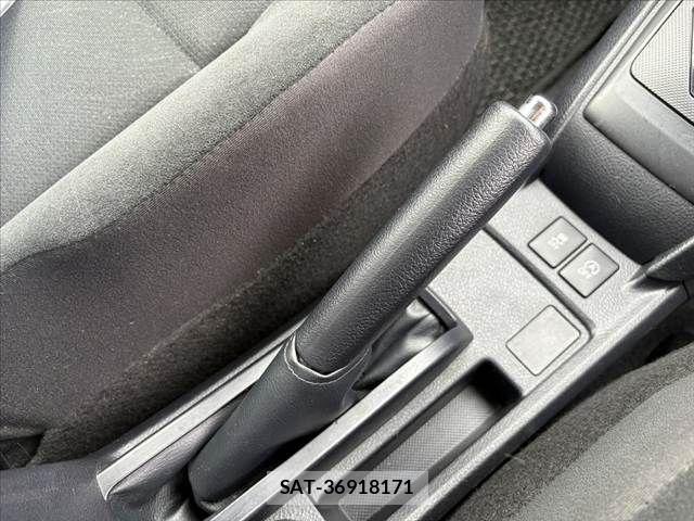 Toyota COROLLA AXIO 2018-09 7721954-27
