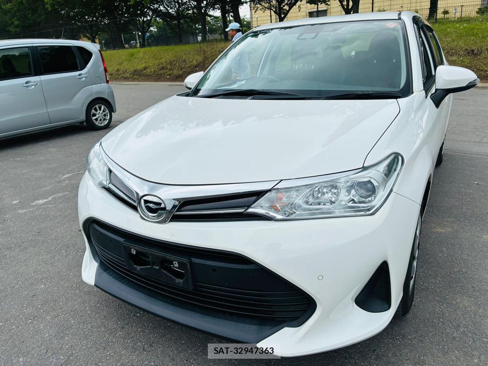 Toyota COROLLA AXIO 2020-06 7683580-0