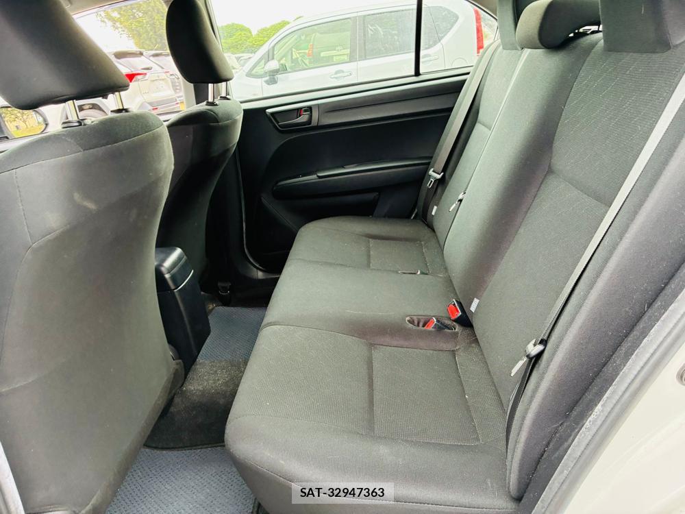Toyota COROLLA AXIO 2020-06 7683580-9