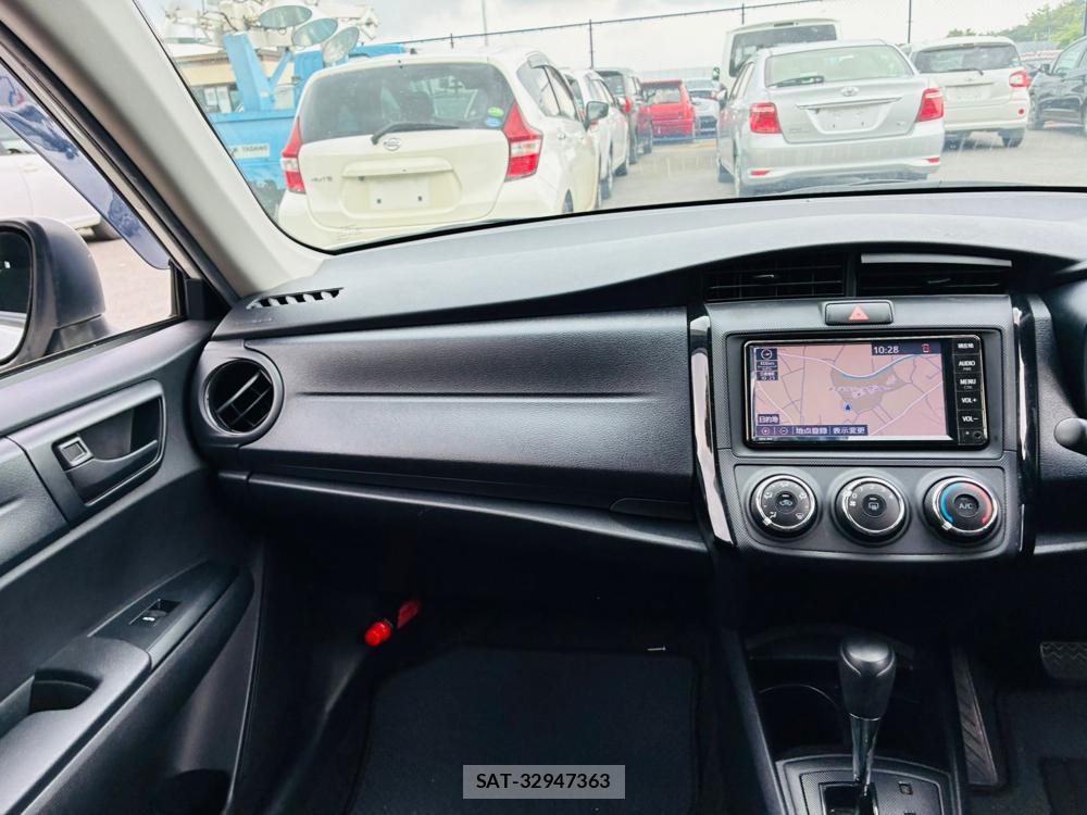 Toyota COROLLA AXIO 2020-06 7683580-17