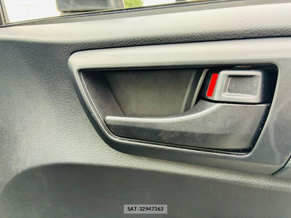 Toyota COROLLA AXIO 2020-06 7683580-21