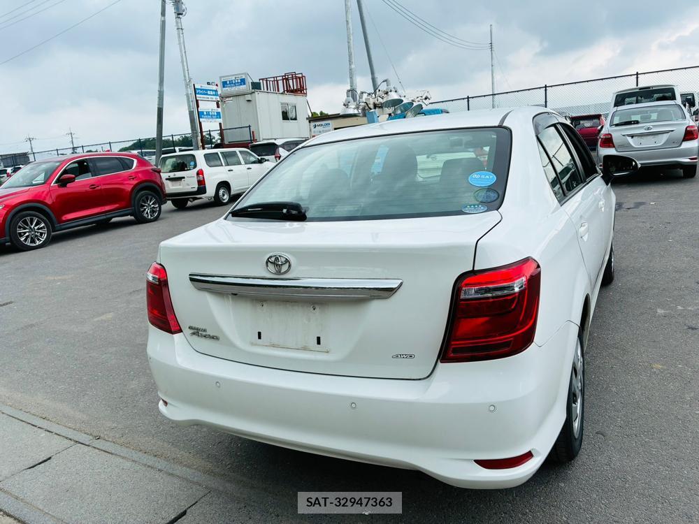 Toyota COROLLA AXIO 2020-06 7683580-4