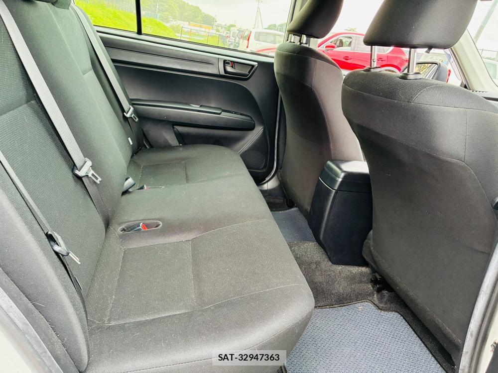 Toyota COROLLA AXIO 2020-06 7683580-8