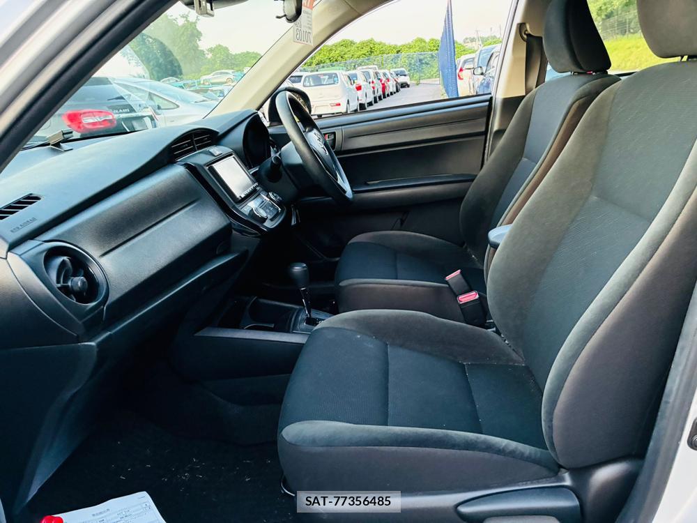 Toyota COROLLA AXIO 2019-06 7683578-10
