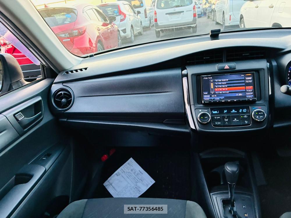 Toyota COROLLA AXIO 2019-06 7683578-17