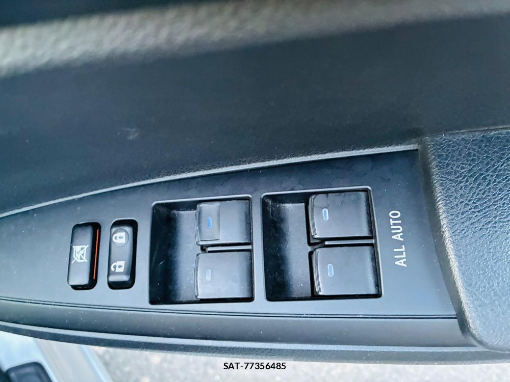 Toyota COROLLA AXIO 2019-06 7683578-22