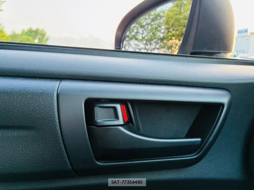 Toyota COROLLA AXIO 2019-06 7683578-23
