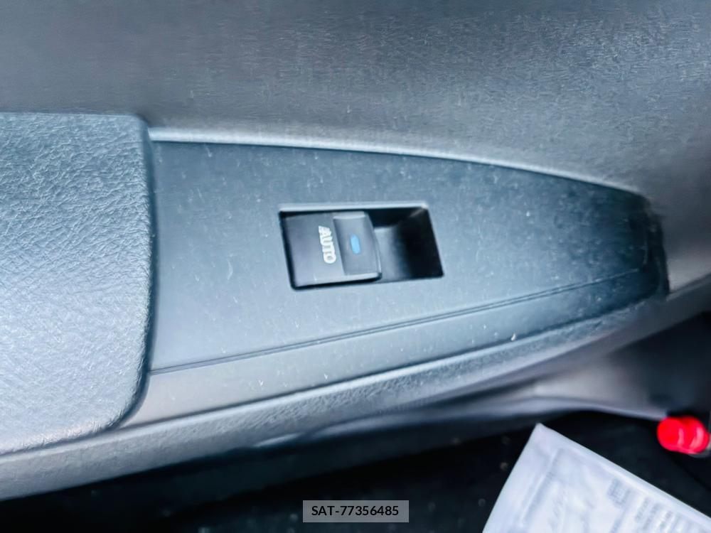 Toyota COROLLA AXIO 2019-06 7683578-24