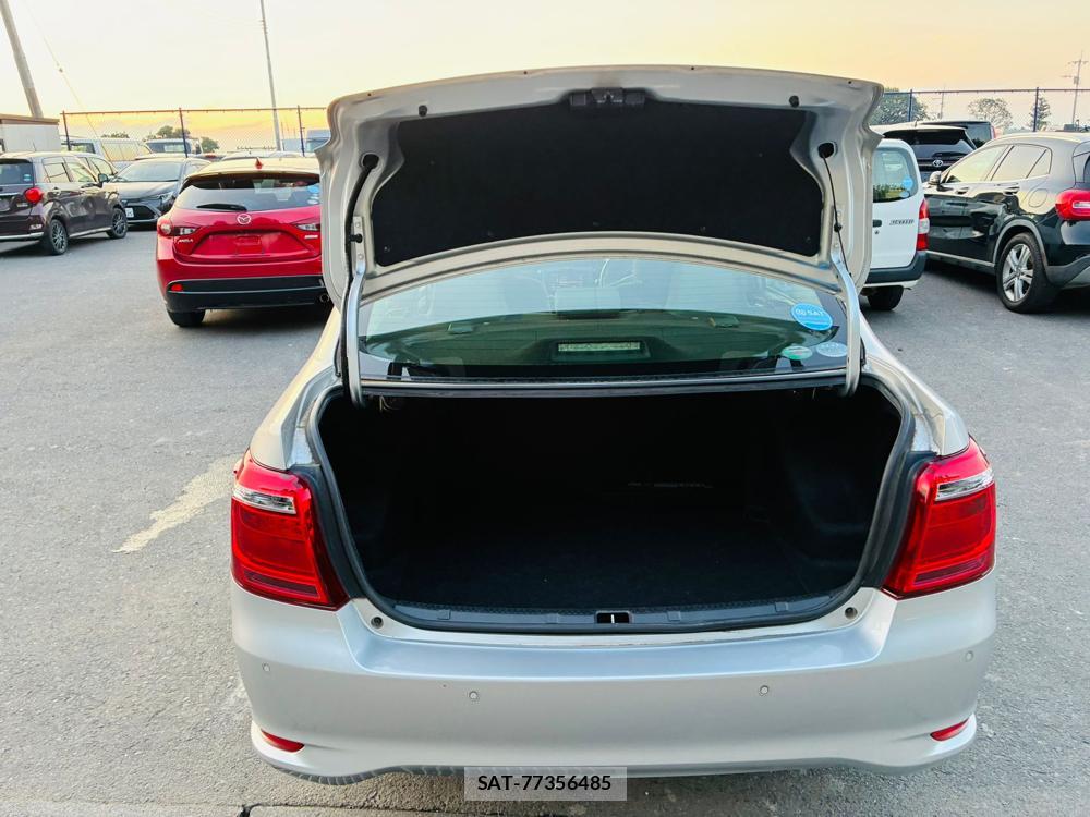 Toyota COROLLA AXIO 2019-06 7683578-26