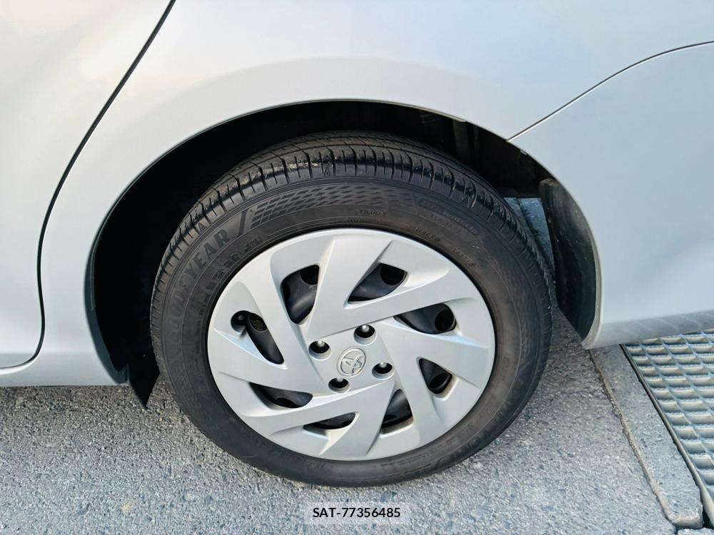Toyota COROLLA AXIO 2019-06 7683578-30