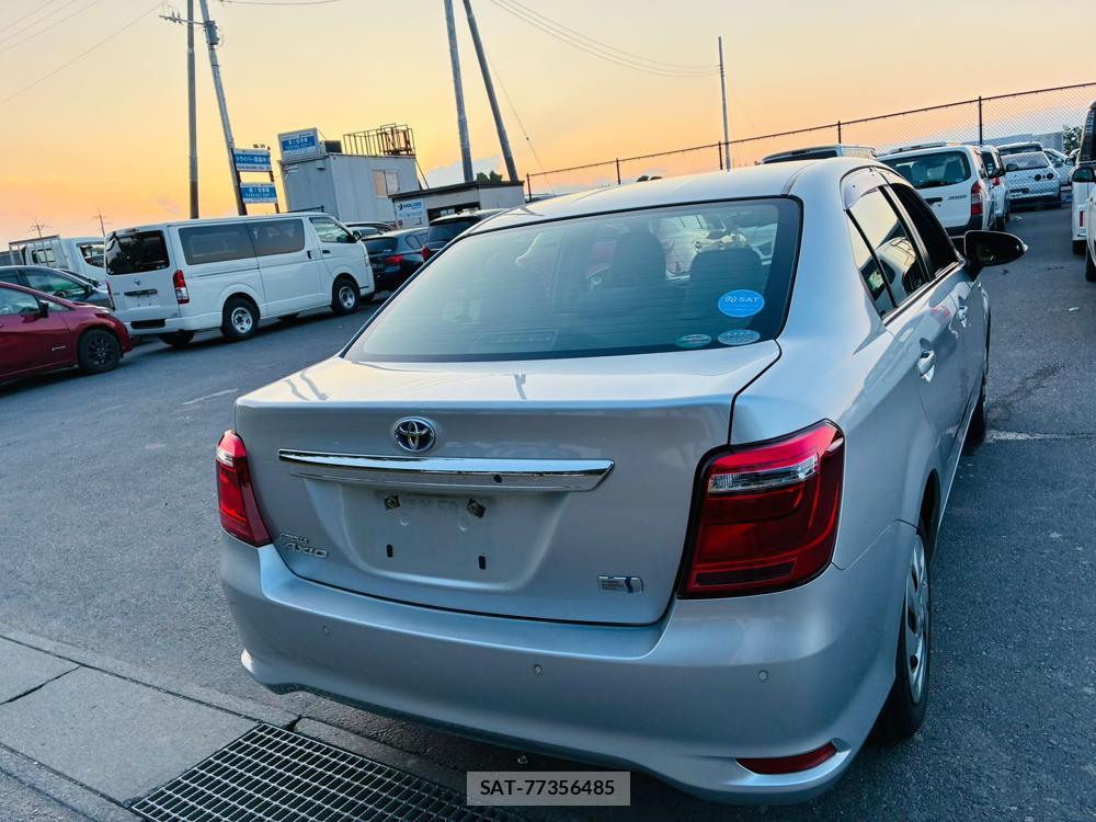 Toyota COROLLA AXIO 2019-06 7683578-4