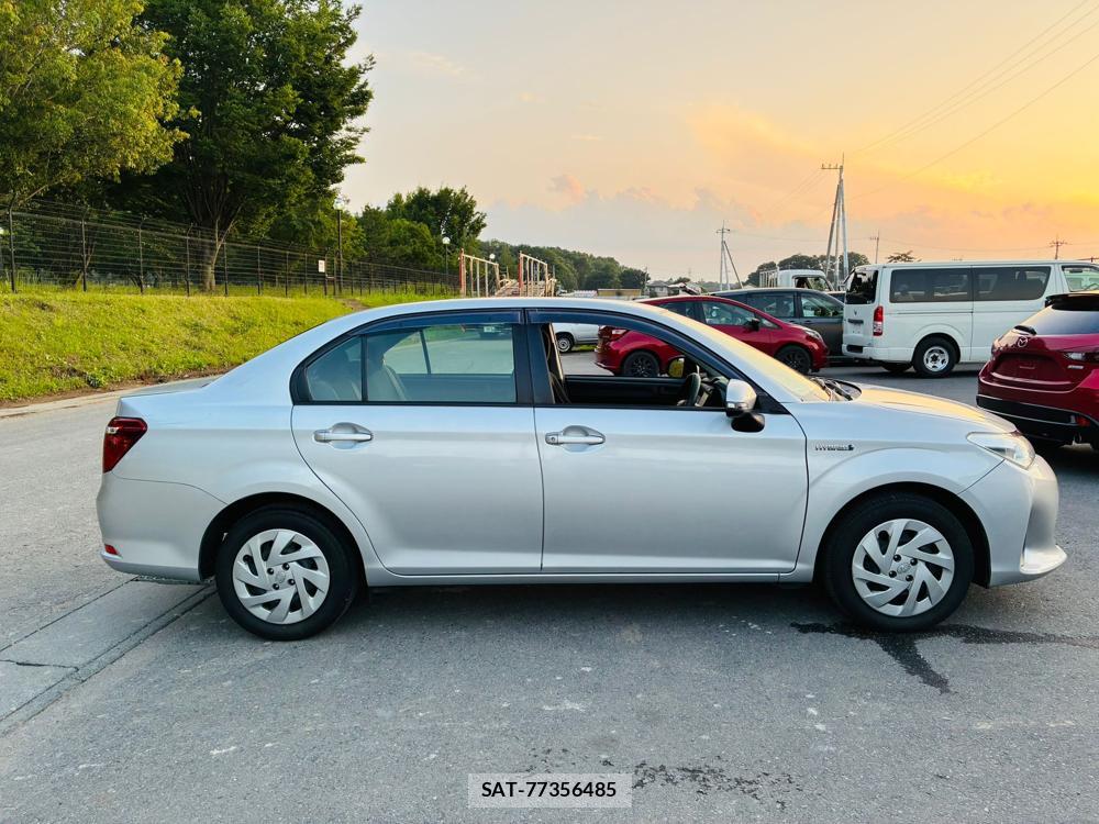 Toyota COROLLA AXIO 2019-06 7683578-5