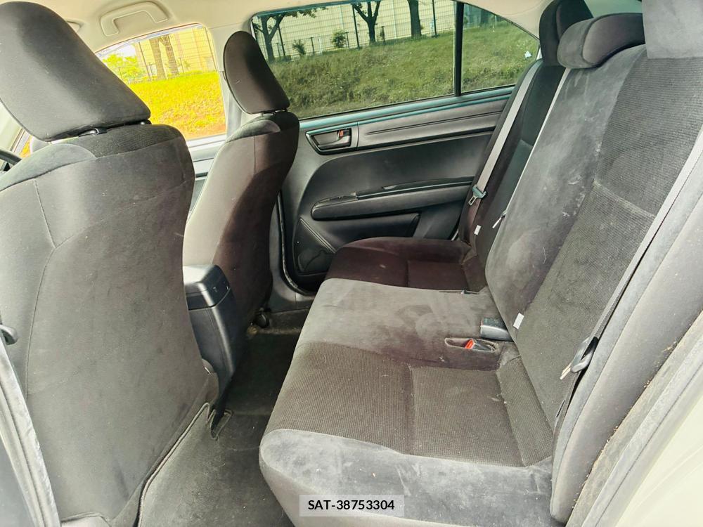 Toyota COROLLA AXIO 2019-06 7683575-9