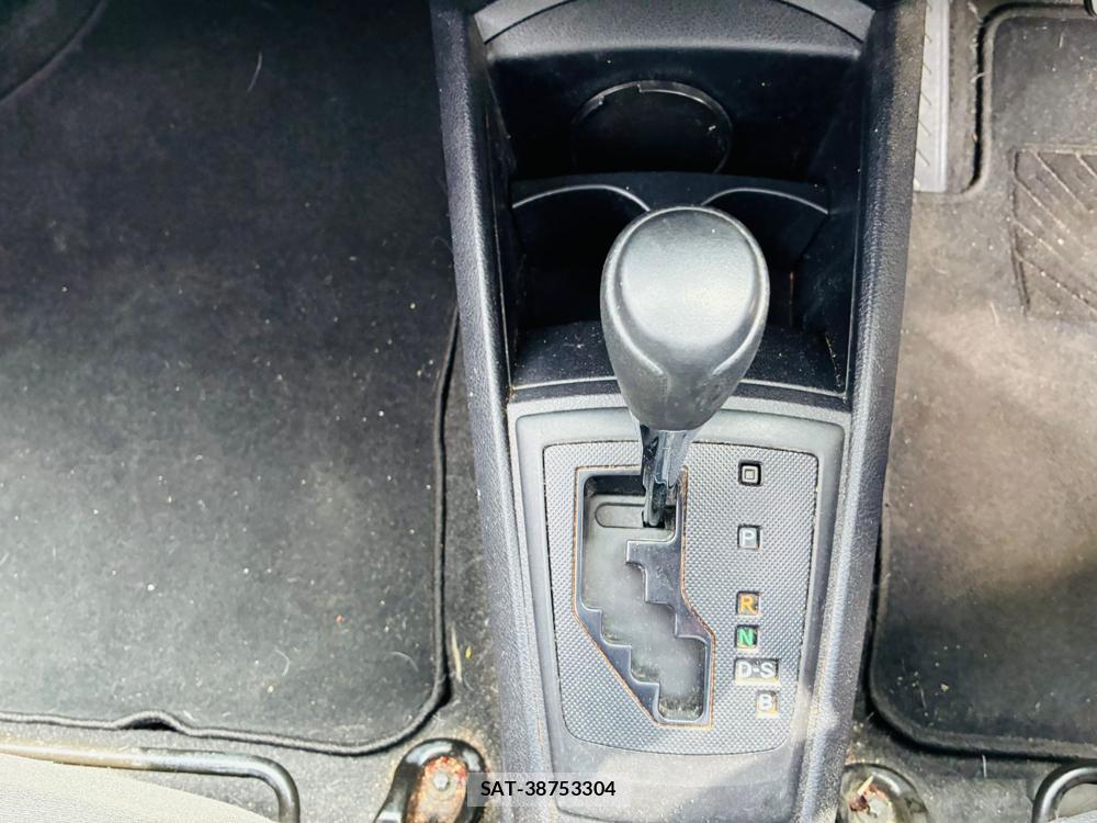 Toyota COROLLA AXIO 2019-06 7683575-19