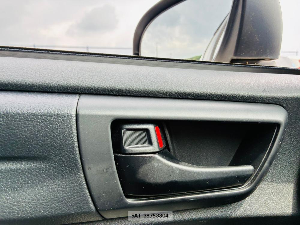 Toyota COROLLA AXIO 2019-06 7683575-22