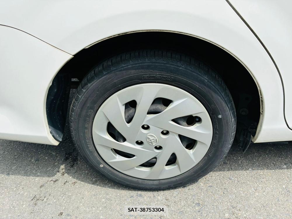 Toyota COROLLA AXIO 2019-06 7683575-26