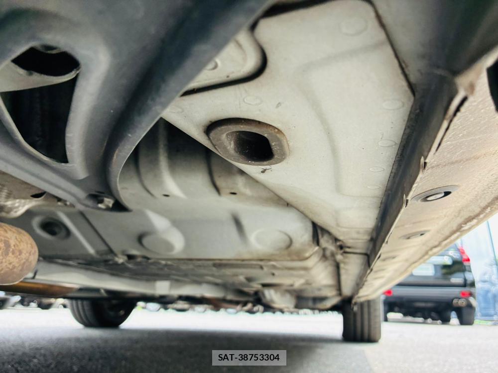 Toyota COROLLA AXIO 2019-06 7683575-36