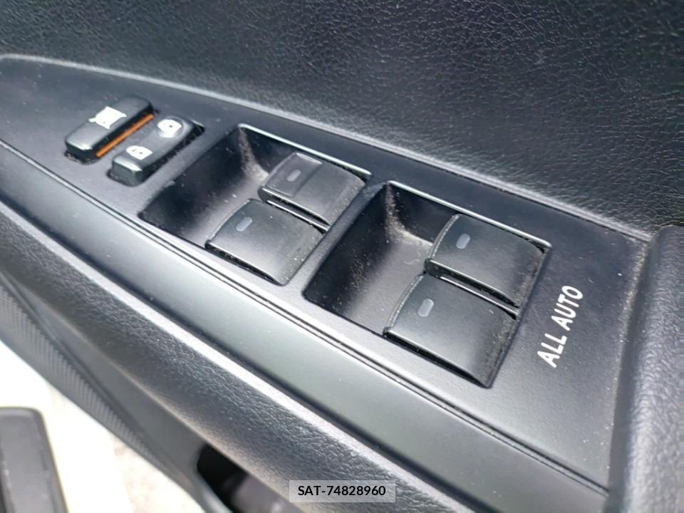 Toyota COROLLA AXIO 2020-06 7666336-10