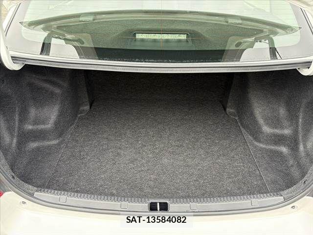 Toyota COROLLA AXIO 2022-07 7721953-19