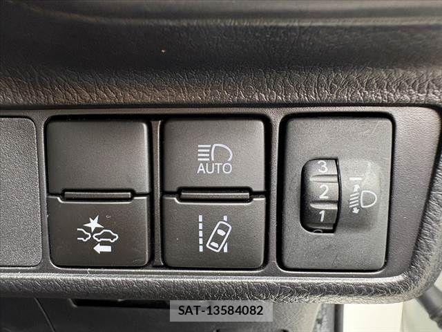 Toyota COROLLA AXIO 2022-07 7721953-22