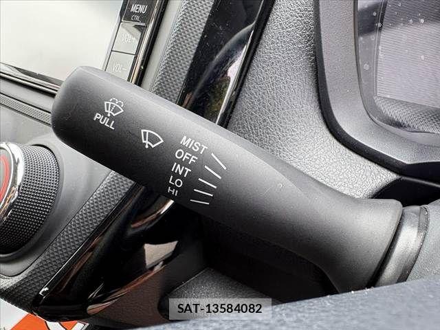 Toyota COROLLA AXIO 2022-07 7721953-28