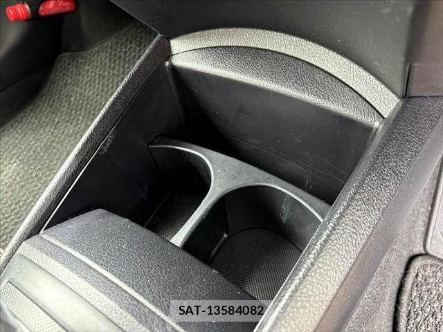Toyota COROLLA AXIO 2022-07 7721953-29
