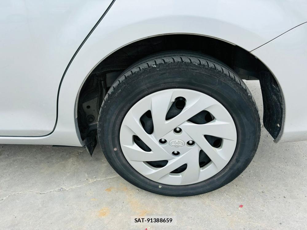 Toyota COROLLA AXIO 2020-11 7632874-30