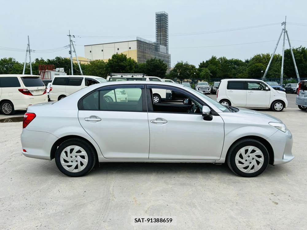 Toyota COROLLA AXIO 2020-11 7632874-5