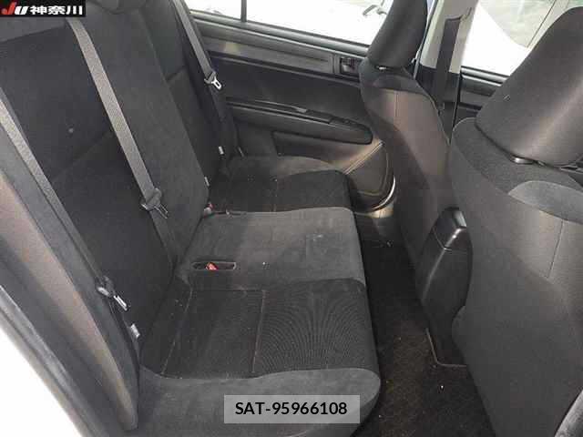 Toyota COROLLA AXIO 2019-05 7716675-3