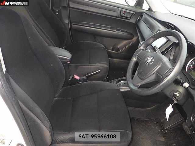 Toyota COROLLA AXIO 2019-05 7716675-4