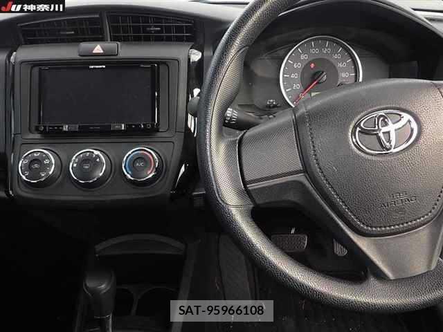 Toyota COROLLA AXIO 2019-05 7716675-6
